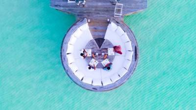 Мальдивы в декабре: рестораны, курорты, новогодние планы