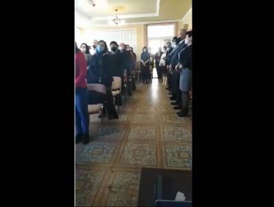 На Закарпатье депутаты после присяги вместо гимна Украины спели гимн Венгрии: видео вызвало скандал