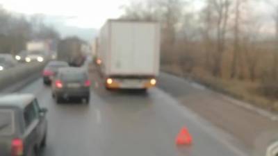 Три фуры столкнулись на Московском шоссе