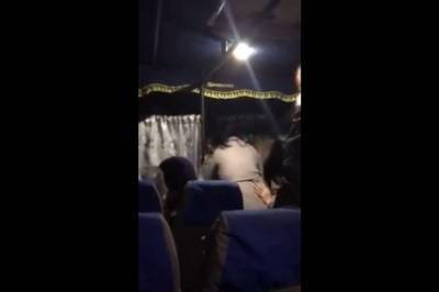 В автобусе на Луцк женщины подрались из-за отказа одной надеть маску. Видео
