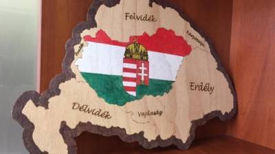 СБУ пришла с обысками в благотворительный фонд, связанный с Венгрией: подозревают покушение на суверенитет