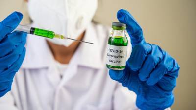 Бесплатная вакцинация от COVID-19 для Турции: когда это возможно