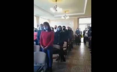 На Закарпатье депутаты на сессии спели гимн Венгрии
