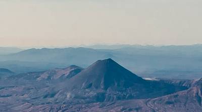 Вулкан Карымский на Камчатке выбросил столб пепла на высоту 6 км