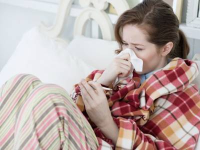 Коронавирус можно отличить от простуды по ряду признаков – врач - golos.ua - Украина - Англия