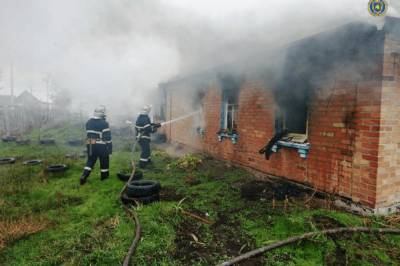 В Черкасской области в огне погибли двое пожилых людей и трехлетний ребенок