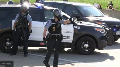 Полиция Лос-Анджелеса задержала бастующих на железнодорожных путях
