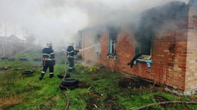 В Черкасской области в пожаре погибли двое взрослых и ребенок