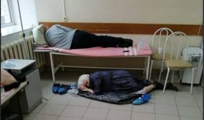 "70-летняя мама спала на полу, под кроватью": Евгений показал, как лечат больных коронавирусом