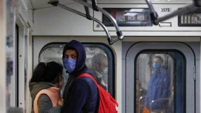 Киевские власти усилят контроль масочного режима в метро, - Кличко
