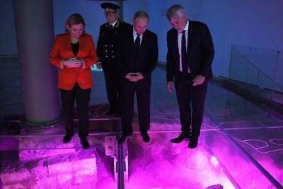 Путину показали экспозицию подземелий Кремля