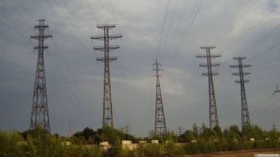 Производители электроэнергии просят Зеленского повлиять на НКРЭКУ из-за манипуляций на рынке