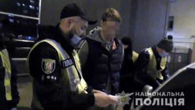 В Киеве задержали россиянина, объявленного в розыск в РФ и в Украине: во время обыска изъят кокаин на 15 млн грн