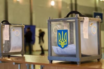 В Украин избранными признали уже более 9 тысяч депутатов местных советов и 492 мэров - ЦИК