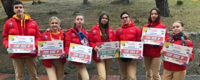 Двое саратовских школьников за победу в конкурсе получили по 1 млн руб