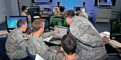 Спецслужбы США не зафиксировали хакерских атак в день выборов