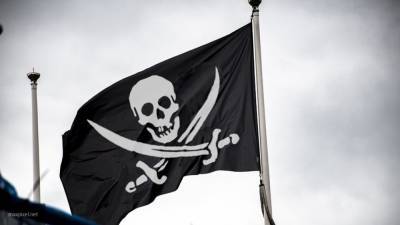 Пираты атаковали танкер с моряками из РФ и Украины