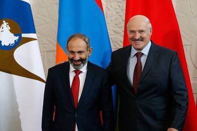 Эксперт: Лукашенко хочет по примеру Пашиняна ввязать Россию в...