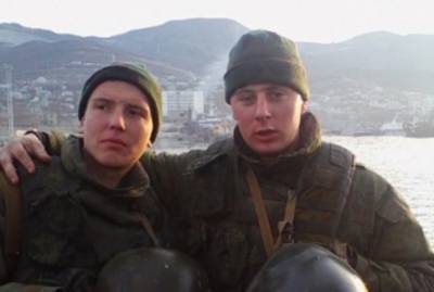 Постили фото и статусы: разведчики показали, как российские "зеленые человечки" сами себя "слили"