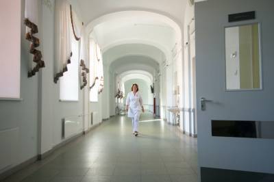 Мариинская больница начнет прием коронавирусных пациентов с 6 ноября