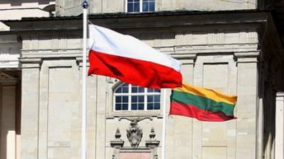 Польша и Литва ужесточают карантин: подробности