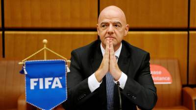 В Швейцарии требуют исключить президента ФИФА Инфантино из МОК
