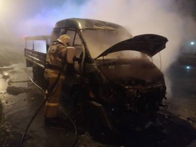 «ГАЗель» горела ночью в Липецкой области на трассе М-4 «Дон»