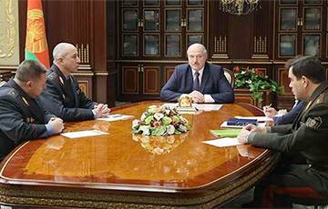 Эксперт: Лукашенко преследует мысли о подготовке переворота в его окружении