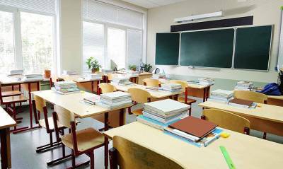 Власти Москвы продлили срок дистанционного обучения для учащихся 6-11 классов