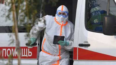 В Петербурге за сутки вновь выявлено более тысячи случаев коронавируса