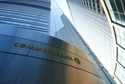 Commerzbank получил убыток в 3 кв из-за пандемии и реструктуризации