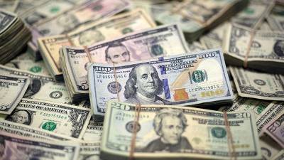 Открытие межбанка: Доллар подешевел на копейку