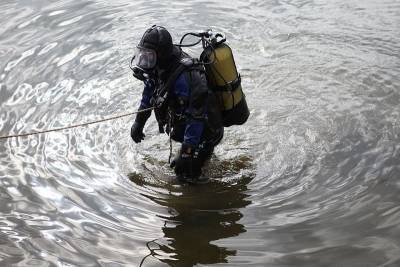 Пропавшего смоленского рыбака ищут водолазы