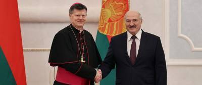 Белорусские католики негодуют: Папа римский признал Лукашенко...