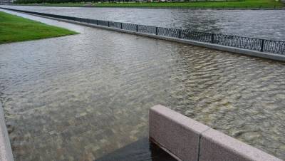В Петербурге из-за угрозы наводнения частично закроют дамбу
