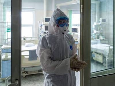 Минздрав России: На фоне коронавируса медицинская система перегружена, специалистов уже не хватает
