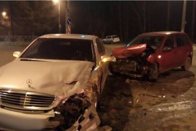 В ДТП в Ижевске пострадали два взрослых и двое детей
