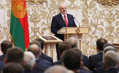"Назад не вернешься": Лукашенко предостерег медиков от работы в Польше
