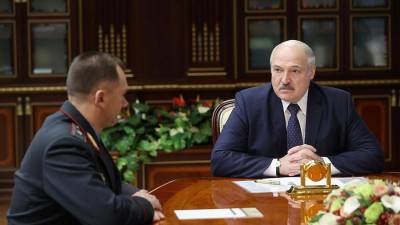 Лукашенко запретил белорусским врачам возвращаться из Польши