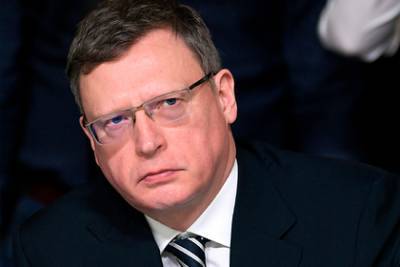 Омский губернатор уволил министра здравоохранения после скандала со скорыми