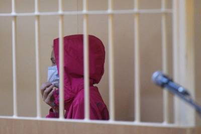 В Петербурге суд оставил в силе продление ареста жене рэпера Картрайта