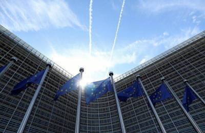 Еврокомиссия ухудшила прогноз восстановления еврозоны в 2021г из-за второй волны коронавируса