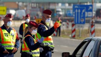 В Венгрии из-за комендантского часа ввели дополнительные ограничения на въезд