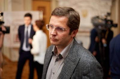 Андрей Холодов раскрыл, за что «давит» на главу ФГИ Сенниченко: «Шесть уголовных дел»