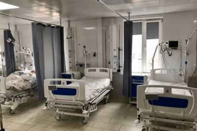 В Черкассах пациенты с COVID-19 после выписки из больницы прикарманили себе аппараты в качестве "сувениров"