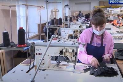 Швейная фабрика в Опочке вернулась к работе после пожара