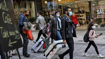 Греция закрывается на карантин: как получить деньги за отмененные рейсы