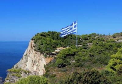 Греция вводит трехнедельный локдаун
