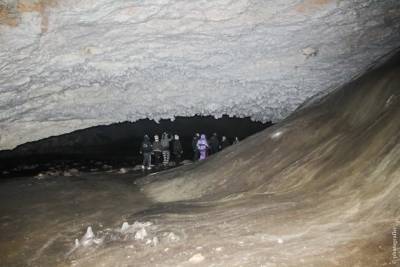 Бесплатно посещать пещеры Хээтэй и Алханай смогут школьники в «Клубе юных геологов» в Чите