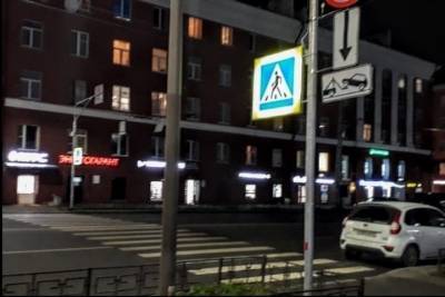 Знаки с подсветкой подключают на пешеходных переходах в столице Карелии